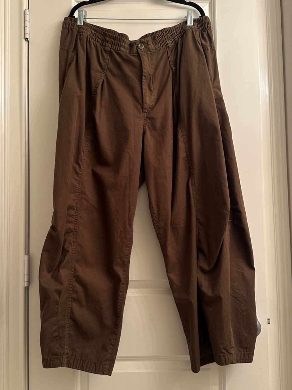 GAP Mid Rise Twill Barrel Pants